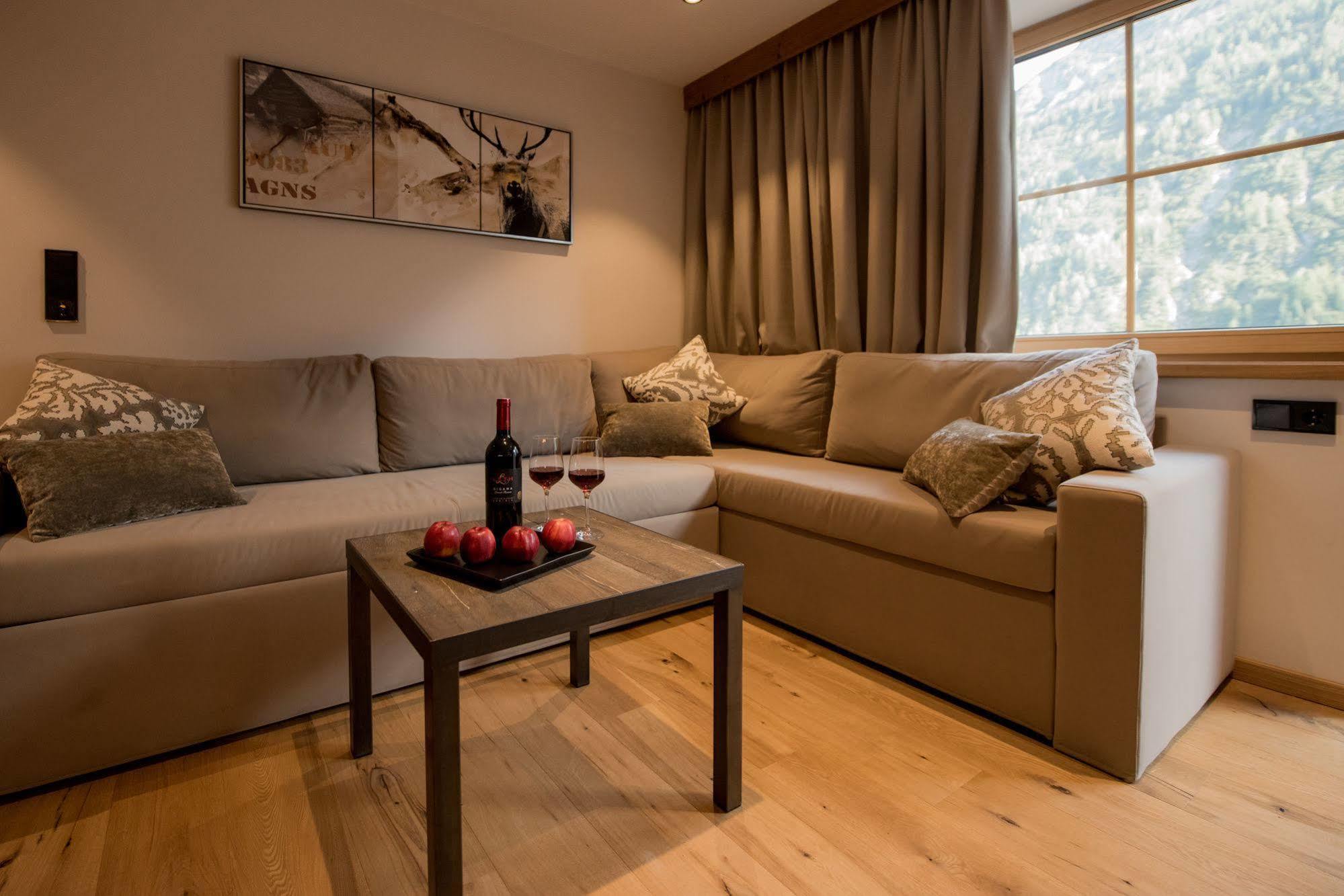הולצגאו Pepi'S Suites - Lechtal Apartments מראה חיצוני תמונה