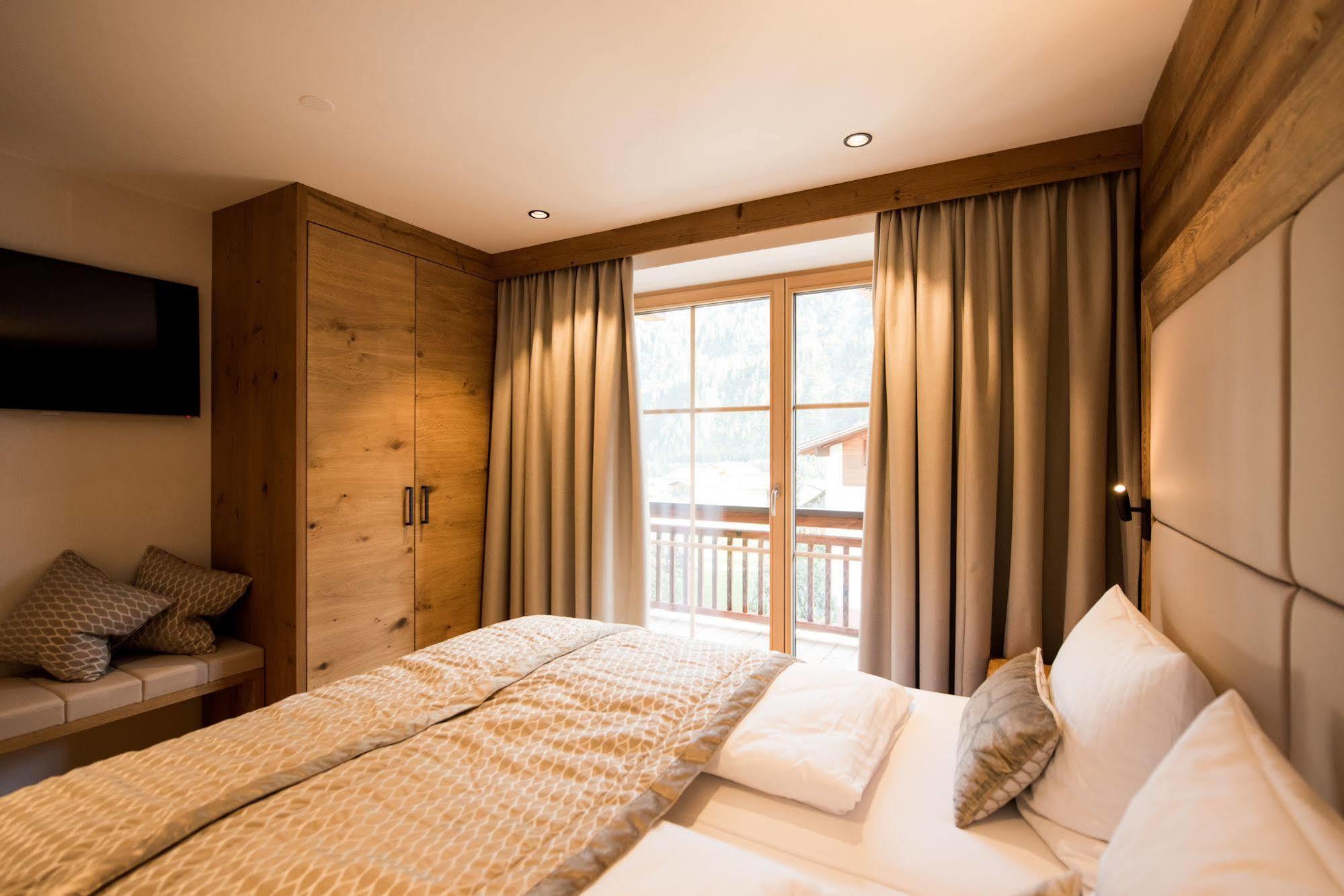 הולצגאו Pepi'S Suites - Lechtal Apartments מראה חיצוני תמונה